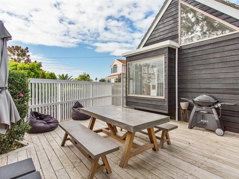 82 Knights Road, Rothesay Bay