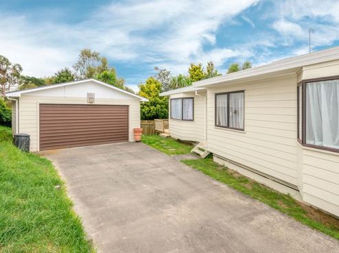 33 Langdale Avenue, Paraparaumu