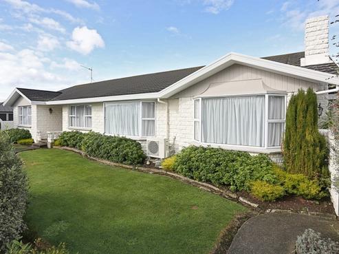 3 Moana Street, Rosedale