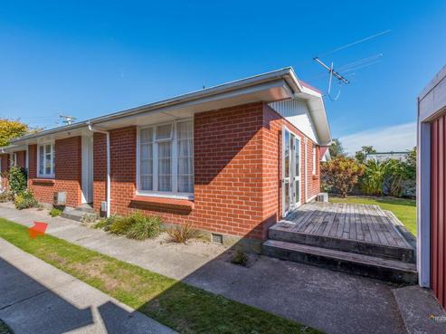 125 Kings Crescent, Central Hutt