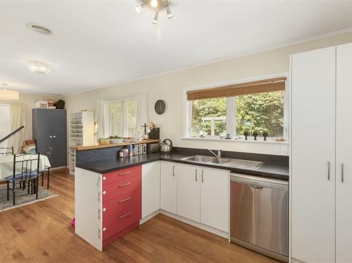 28 Mcdonald Street, Taita