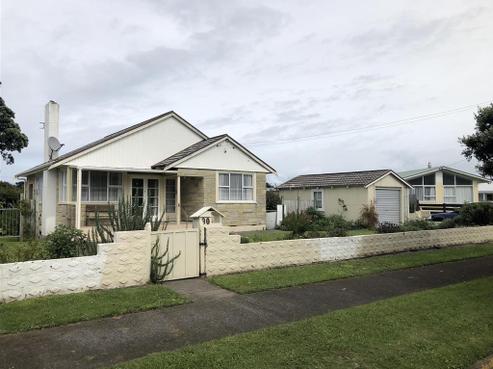 90 South Road, Manaia