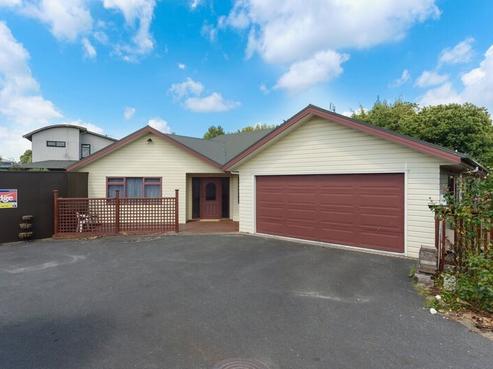 18A Stoneleigh Drive, Chartwell