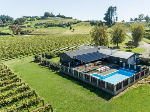 1277 Korokipo Road, Taradale