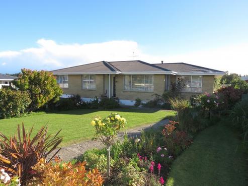 17 Percy Street, Weston