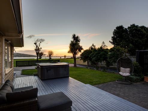 138 Rocking Horse Road, Southshore