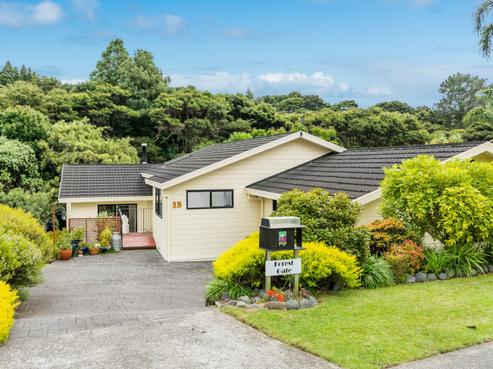 18 Emlyn Place, Torbay