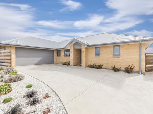 15 Loeb Place, Rolleston
