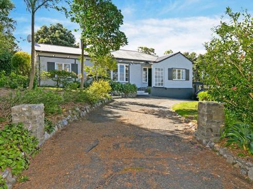 55 Wairere Road, Belmont