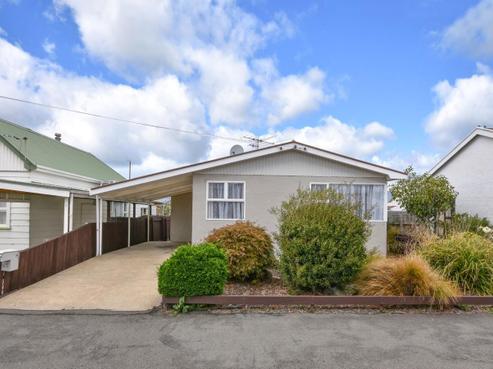 93 Bay View Road, South Dunedin
