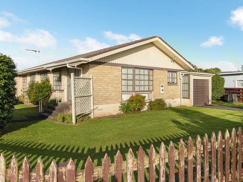 8B Kent Street, Waiuku
