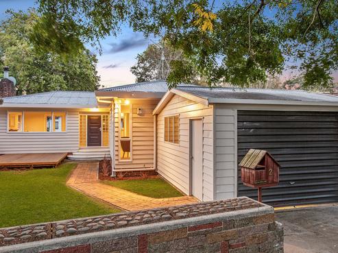 2 Brewster Avenue, Morningside