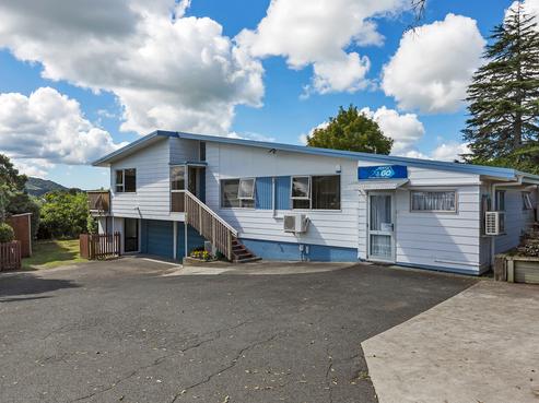 60 Paramount Parade, Tikipunga