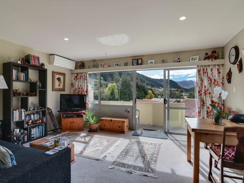 4/12 Huff Street, Queenstown Central