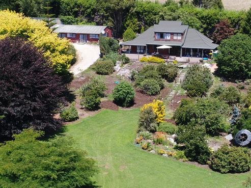 412 Abel Tasman Drive, Motupipi