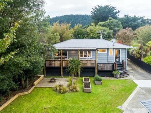9 Aorangi Road, Paraparaumu