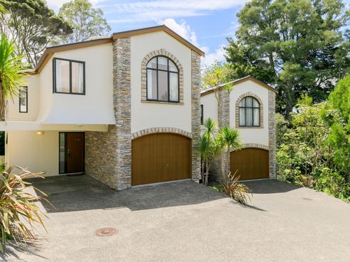 7/12 Herons Way, Northcote