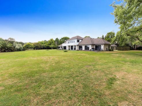 88 Pararekau Road, Karaka