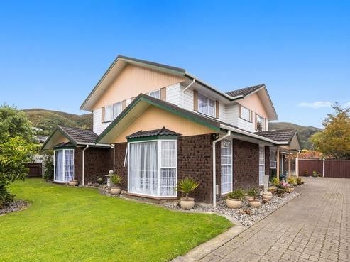 216 Waiwhetu Road, Waterloo