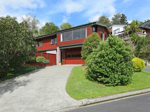 4 Sorrento Way, Silverstream