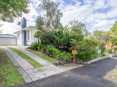 17 Cleveland Street, Bader