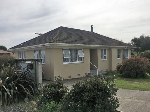 28 Takiroa Street, Urenui