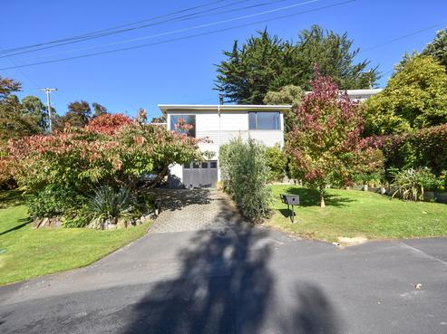 13 Hellyer Street, Macandrew Bay