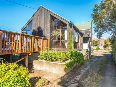 25 Great North Road, Saint Johns Hill