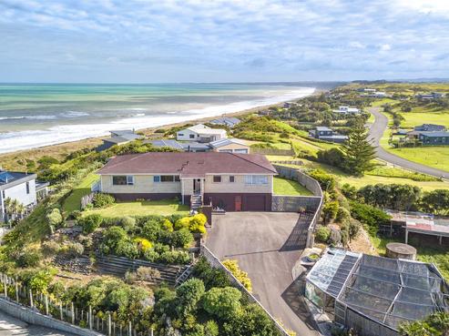5 Longbeach Drive, Castlecliff