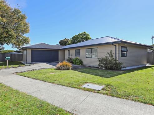 10 Burness Road, Greenmeadows