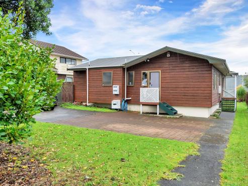 197 Walter Strevens Drive, Conifer Grove