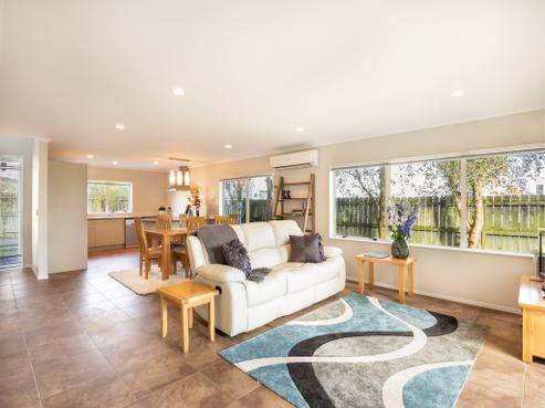 7 Ritchie Crescent, Takanini