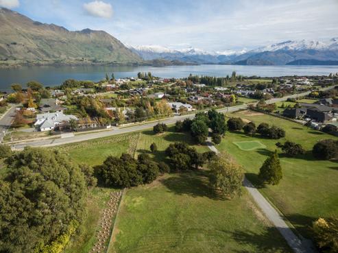 239A Beacon Point Road, Wanaka