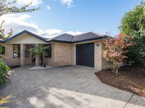 10 Collins Road, Richmond