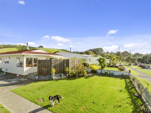 10 Bertram Road, Kawakawa Bay