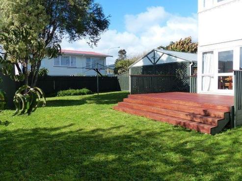 899 High Street, Avalon