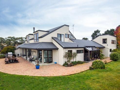 217 Pleasant Point Highway, Levels