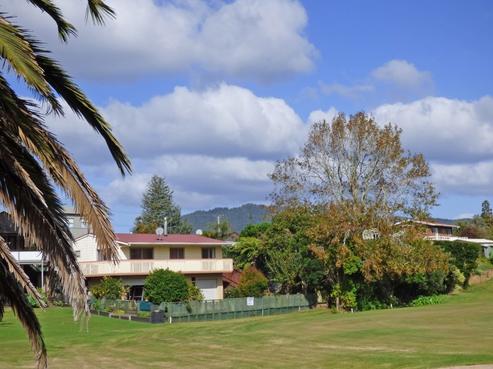 279B Main Road, Tairua