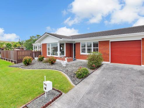 2 Kurnell Drive, Botany Downs
