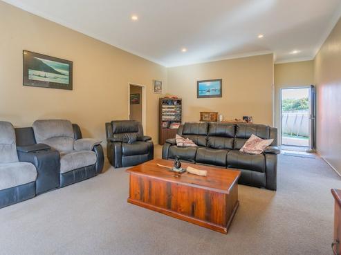 22 Ashleigh Way, Waikanae Beach