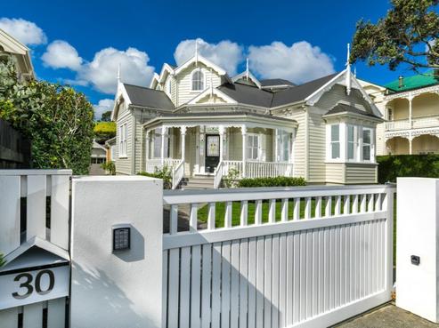 30 Cheltenham Road, Devonport
