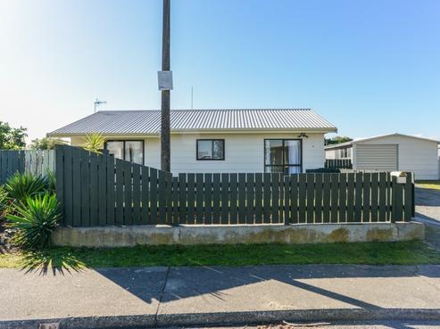 6 Peary Crescent, Flaxmere
