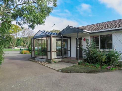150 Herbert Street, Gladstone