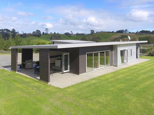 1513A East Coast Road, Redvale
