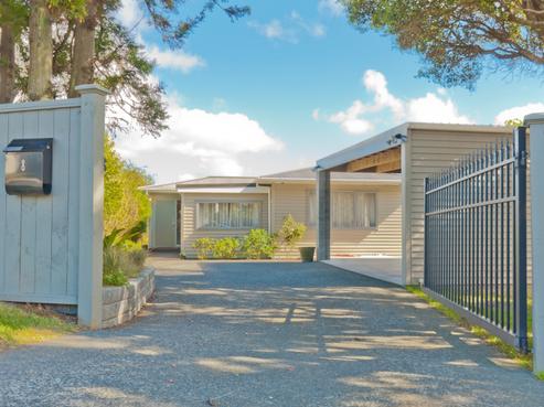 8 Verbena Road, Birkdale