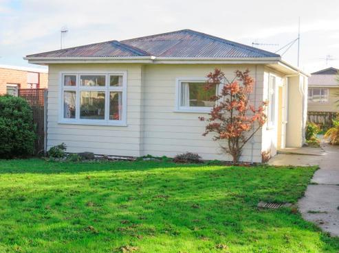 60 Tramway Road, Strathern