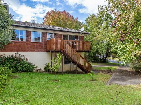 1/2 Tallington Crescent, Torbay