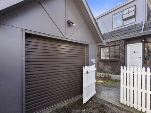 817B High Street, Boulcott