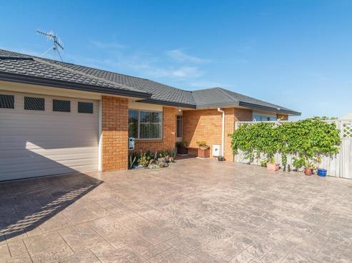 40A Hadleigh Court, Paraparaumu