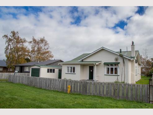 77 Arawa Street, Ohakune